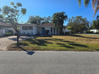 Beach Home For Sale in Sarasota, Florida