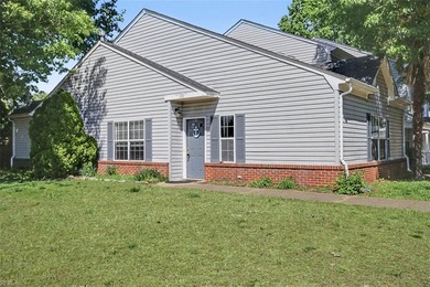 Beach Townhome/Townhouse For Sale in Yorktown, Virginia