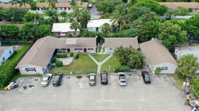 Beach Townhome/Townhouse For Sale in North Palm Beach, Florida