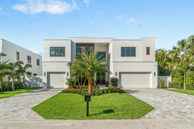 Beach Home For Sale in Boca Raton, Florida