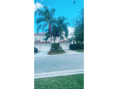 Beach Townhome/Townhouse For Sale in Boynton Beach, Florida