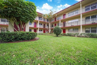 Beach Condo For Sale in Pembroke Pines, Florida