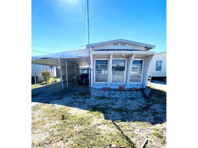 Beach Home Sale Pending in Bradenton, Florida