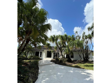 Beach Home For Sale in Wellington, Florida