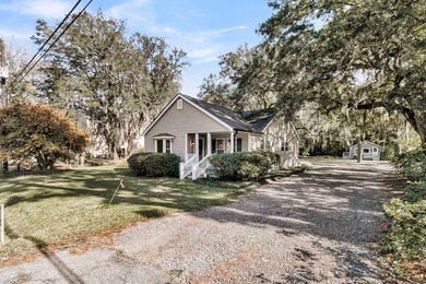 Beach Home For Sale in Charleston, South Carolina