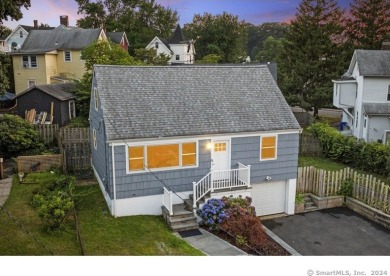 Beach Home Sale Pending in Norwalk, Connecticut