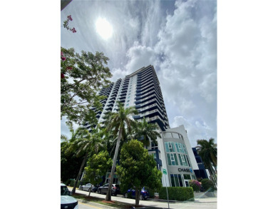 Beach Condo For Sale in Miami, Florida