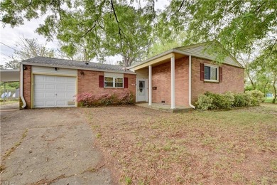Beach Home For Sale in Hampton, Virginia