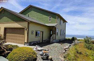 Beach Home For Sale in Gold Beach, Oregon