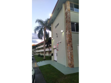 Beach Condo For Sale in Palm Springs, Florida