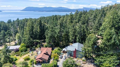Home For Sale in Pender Island image photo picture