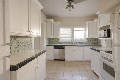 Beach Townhome/Townhouse For Sale in San Pedro, California