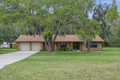 Beach Home Active Under Contract in Fleming Island, Florida