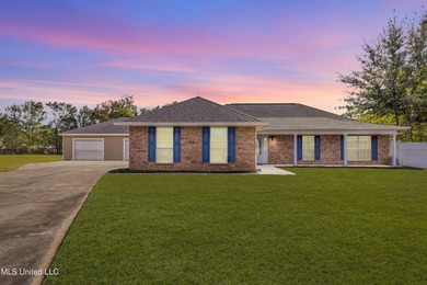 Beach Home Sale Pending in Ocean Springs, Mississippi