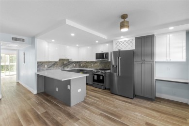 Beach Condo For Sale in Deerfield Beach, Florida