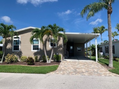 Beach Home For Sale in Fort Myers, Florida