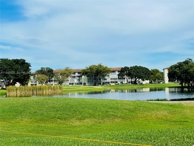 Beach Condo For Sale in Pembroke Pines, Florida