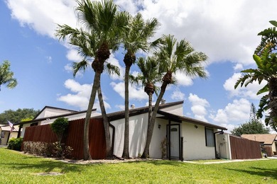 Beach Home For Sale in West Palm Beach, Florida