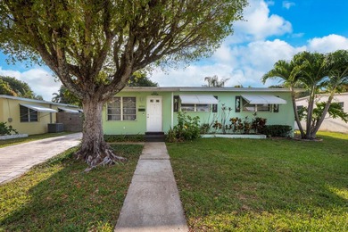 Beach Home For Sale in West Palm Beach, Florida