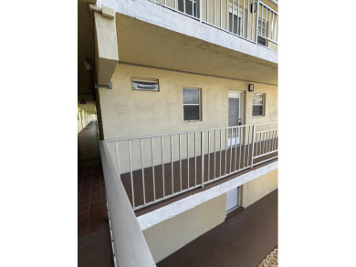 Beach Condo For Sale in Boynton Beach, Florida