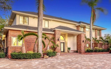 Beach Home For Sale in Bradenton, Florida