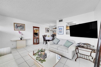 Beach Condo For Sale in Sunrise, Florida