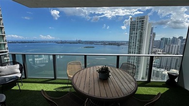 Beach Condo For Sale in Miami, Florida