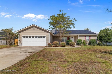 Beach Home For Sale in Hubert, North Carolina