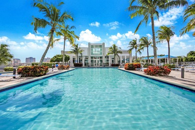 Beach Condo For Sale in West Palm Beach, Florida