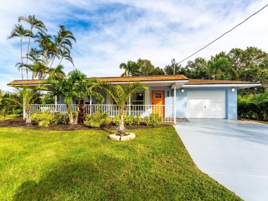 Beach Home Sale Pending in Bradenton, Florida