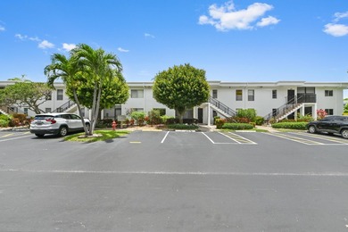 Condo For Sale in Delray Beach image photo picture