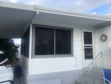 Beach Home For Sale in West Palm Beach, Florida