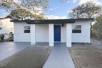 Beach Home For Sale in Pompano Beach, Florida