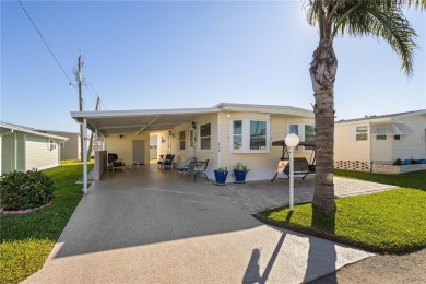 Beach Home For Sale in Bradenton, Florida