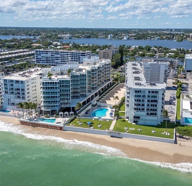 Beach Condo For Sale in South Palm Beach, Florida