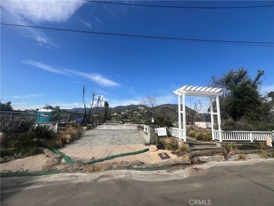 Beach Lot For Sale in Pacific Palisades, California