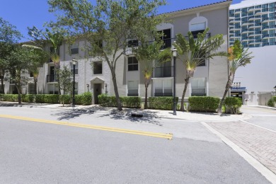 Beach Condo For Sale in West Palm Beach, Florida