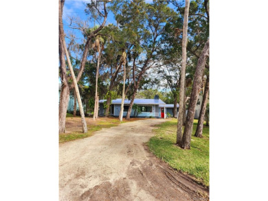 Beach Home For Sale in Homosassa, Florida