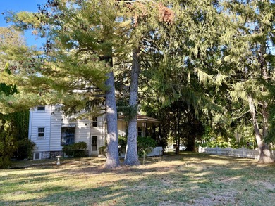 Beach Home Sale Pending in Norwalk, Connecticut