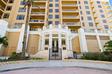 Beach Condo For Sale in Clearwater Beach, Florida