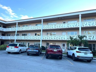 Beach Condo For Sale in Clearwater, Florida