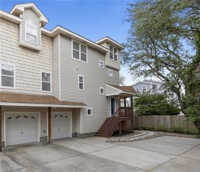 Beach Townhome/Townhouse For Sale in Virginia Beach, Virginia
