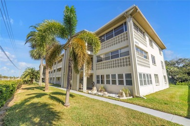 Beach Condo For Sale in St. Petersburg, Florida