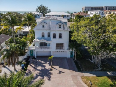 Beach Townhome/Townhouse For Sale in Sarasota, Florida