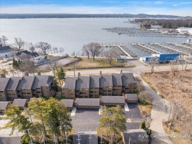 Beach Condo For Sale in Holland, Michigan