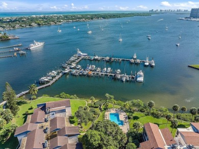 Beach Home For Sale in North Palm Beach, Florida