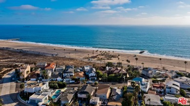 Beach Home For Sale in Playa Del Rey, California