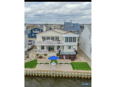 Beach Home For Sale in Brick, New Jersey