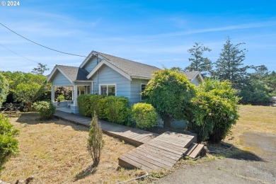 Beach Home For Sale in Seaside, Oregon