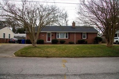 Beach Home For Sale in Portsmouth, Virginia